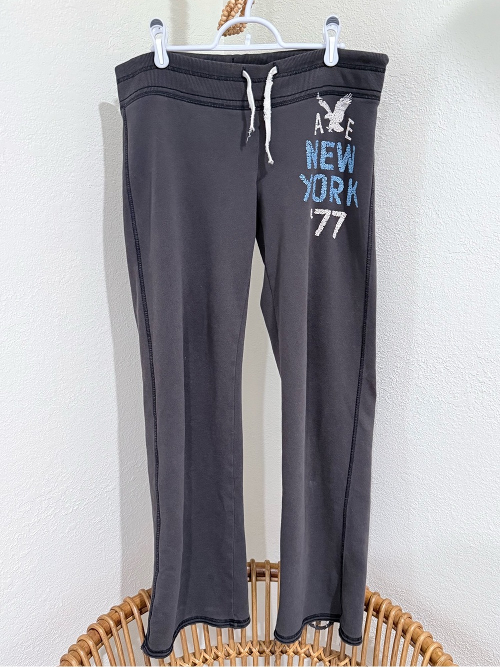 American Eagle New York ‘77 Y2K Flare Sweatpants